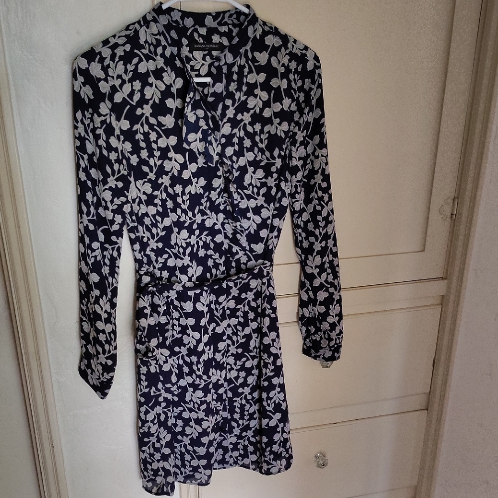 Banana Republic Navy Floral Button-Up Dress Size 0 Petite